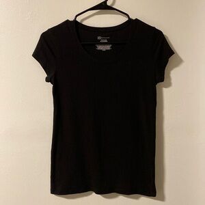 Basic Black Short Sleeve T-Shirt (S)